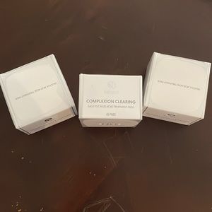 BRAND NEW - SET OF 3 Neora acne treatment pads